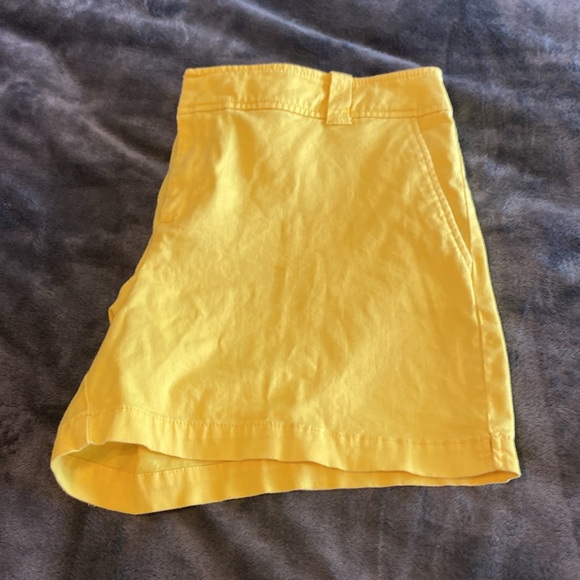 New York & Company cuffed yellow shorts womens size 12 - Picture 1 of 5